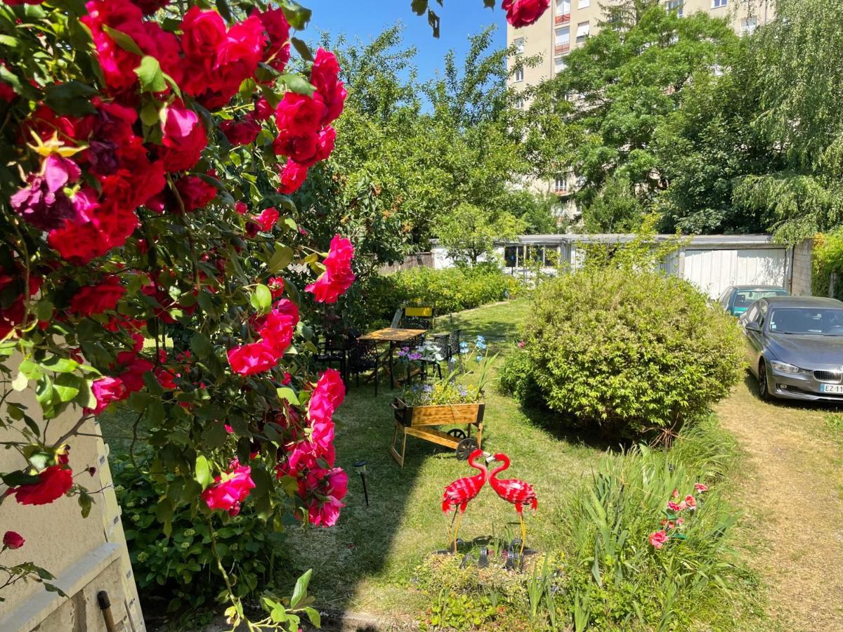 Guest house Privee Proche Centre Et Gare 2 *
